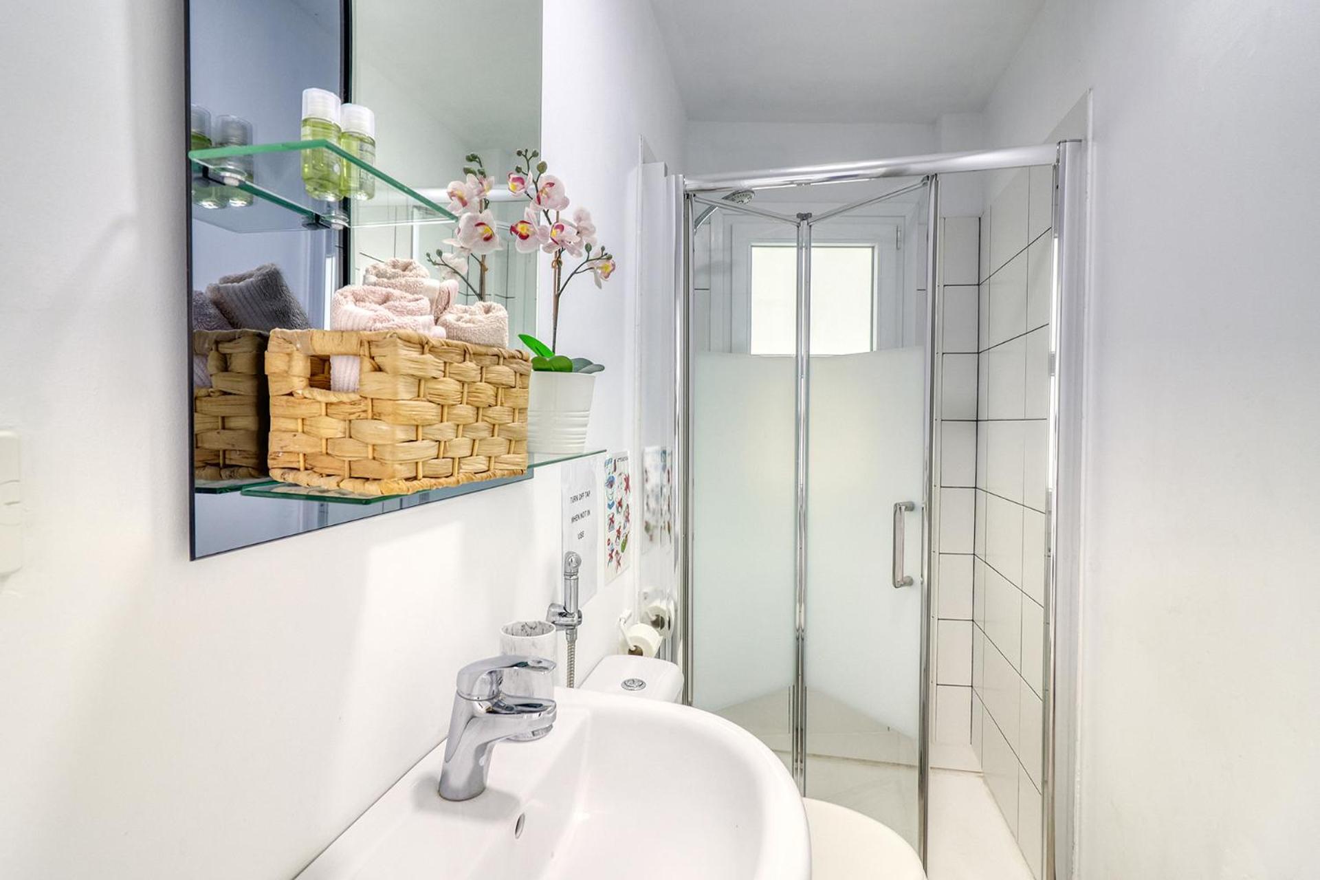 Central Modern Apartment With Private Parking & Ocean View & Coffee Corner Icod De Los Vinos Luaran gambar